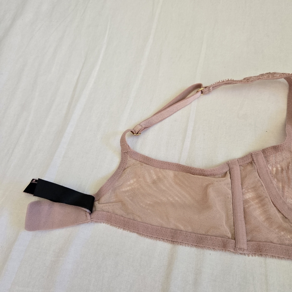 Victoria's Secret Plunge Underwire Bra Lace Pink Size 34B - Picture 8 of 11